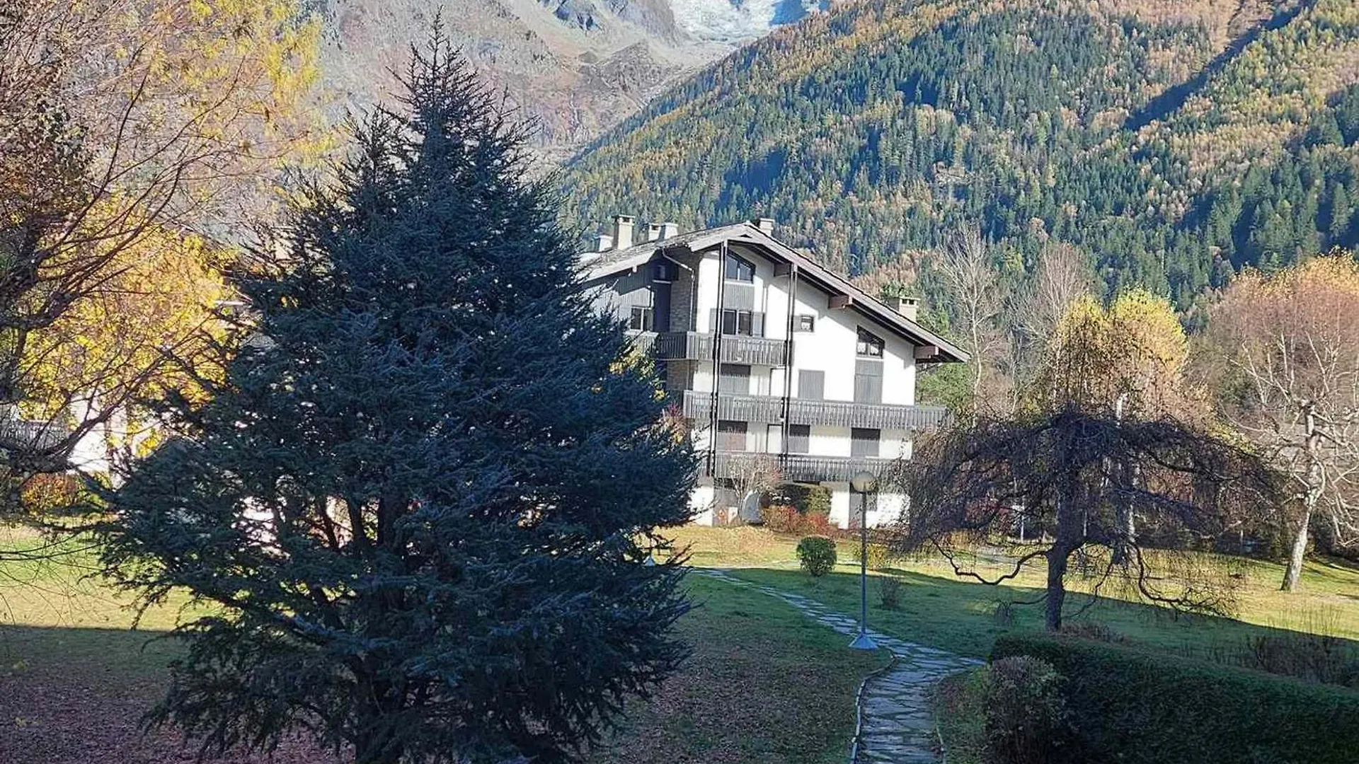 Studio Confortable Renove Avec Wifi A Chamonix - Fr-1-517-69 0*,  France